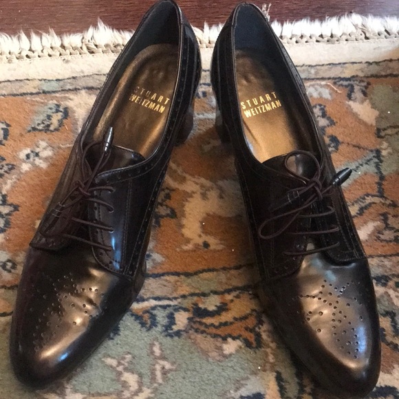 Stuart Weitzman Granny Pump in Taupe - Picture 1 of 8